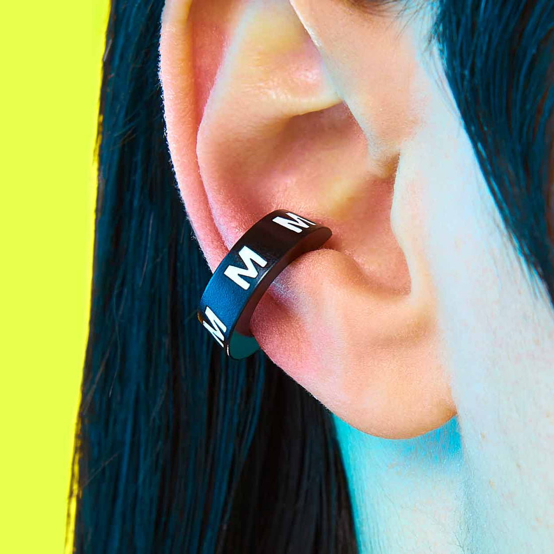 Size Ear Cuff - Black / M